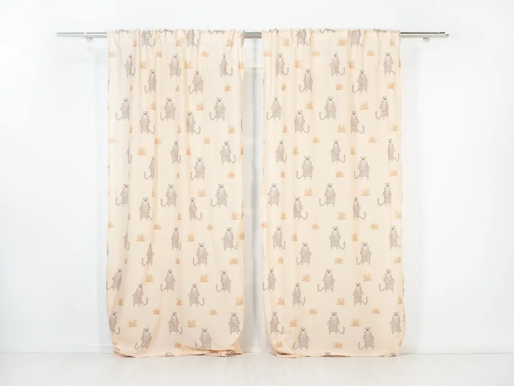 Visillo translúcido Smelly Cat con motivo infantil Smelly Smelly Cat - Beige - 140x260