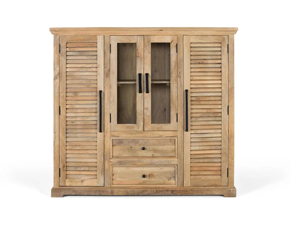 Alacena fabricada en madera de mango, con dos puertas centrales con vidrio transparente. - Muebles