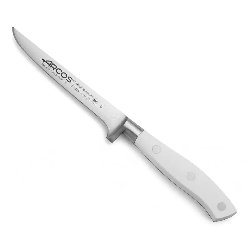Arcos Cuchillo Deshuesador Riviera hoja forjada de 130 mm está fabricada con acero inoxidable NITRUM - Cocina